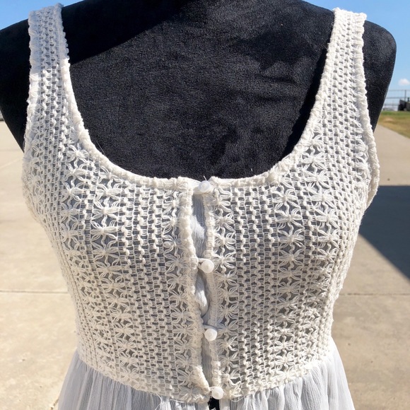 Sheer Short Sleeve Crop Top - Picture 3 of 5